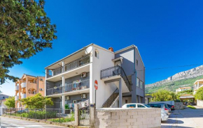 3 Bedroom Awesome Apartment In Kastel Gomilica